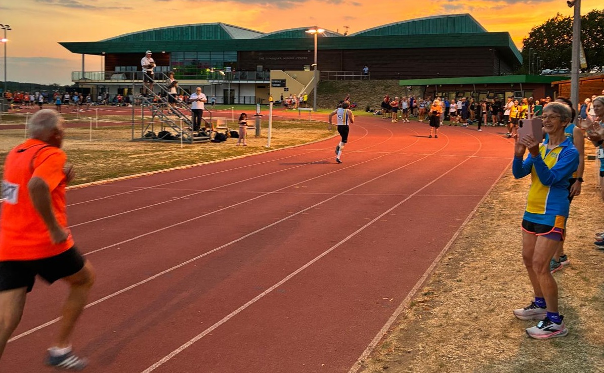 Geoffrey wins 100m